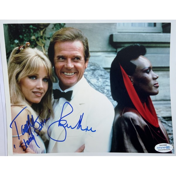 Roger Moore & Tanya Roberts signed 10x8 photo ACOA Roger Moore & Tanya Roberts signed 10x8 photo ACOA