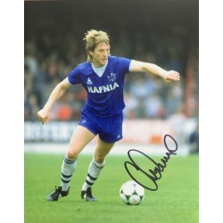 Gary Stevens signed 10x8 photo