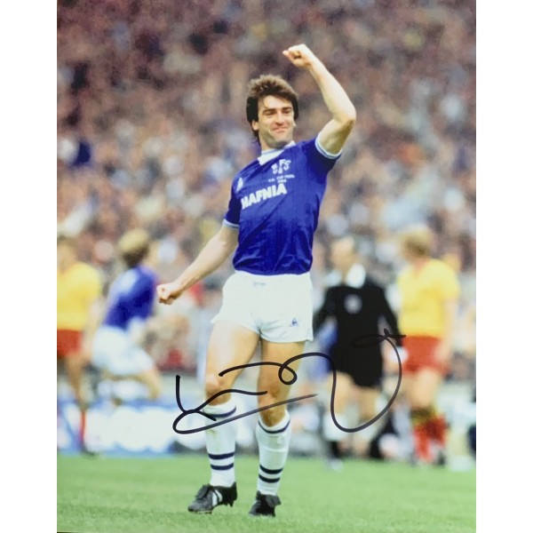 Kevin Ratcliffe signed 10x8 Everton photo