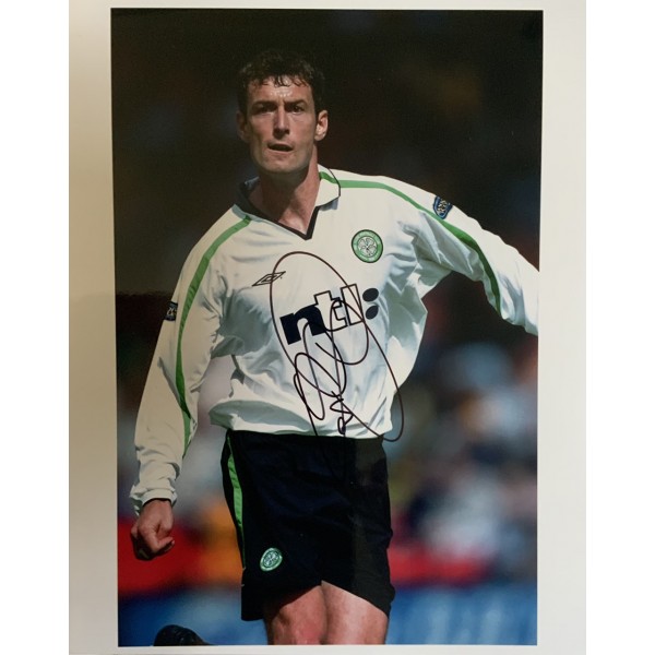 Chris Sutton signed Celtic 10x8 photo Chris Sutton signed Celtic 10x8 photo