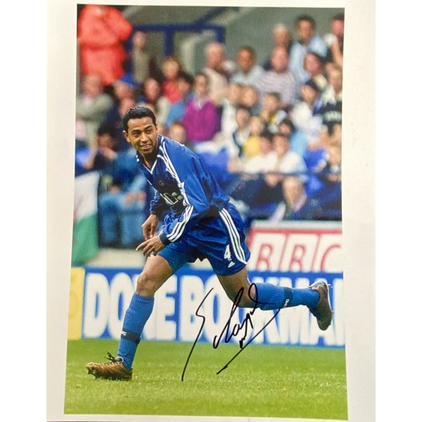 Nolberto Solano signed autographed 10x8 photo image 1 Nolberto Solano signed autographed 10x8 photo image 1