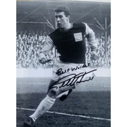 Geoff Hurst signed 16x12 West Ham 1966 photo 