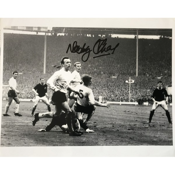 Nobby Stiles 10x8 England photo Nobby Stiles 10x8 England photo