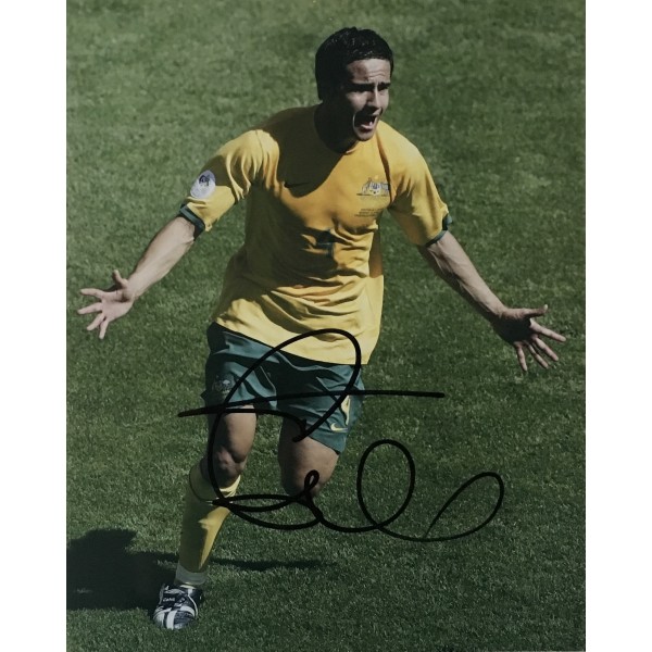 Tim Cahill signed Australia photo image A Tim Cahill signed Australia photo image A