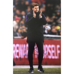 Mauricio Pochettino signed 12x8 Tottenham photo Image A