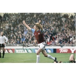 Alan Taylor signed 12x8 West Ham colour photo