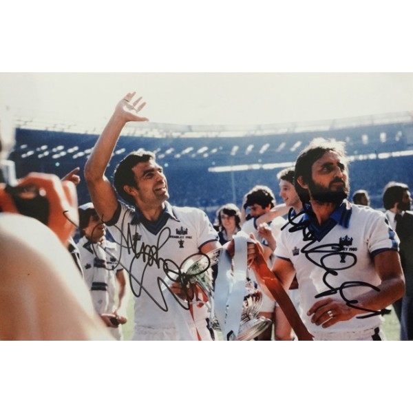 Trevor Brooking & Frank Lampard senior signed 10x8 West Ham photo Trevor Brooking & Frank Lampard senior signed 10x8 West Ham photo